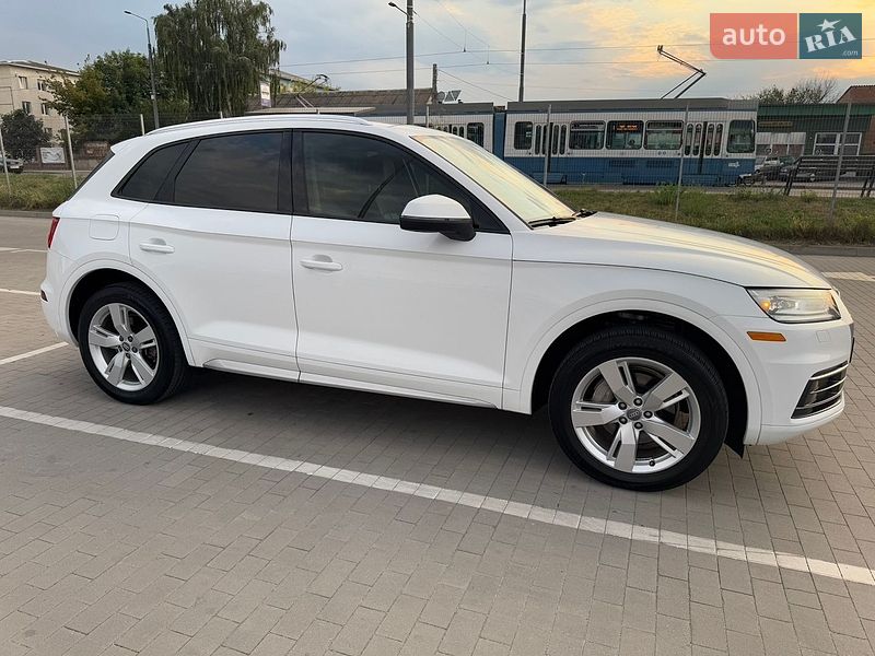 Внедорожник / Кроссовер Audi Q5 2017 в Виннице