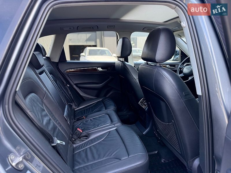 Внедорожник / Кроссовер Audi Q5 2015 в Львове