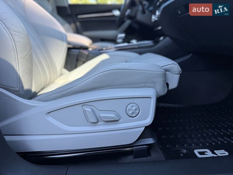 Позашляховик / Кросовер Audi Q5 2018 в Дрогобичі