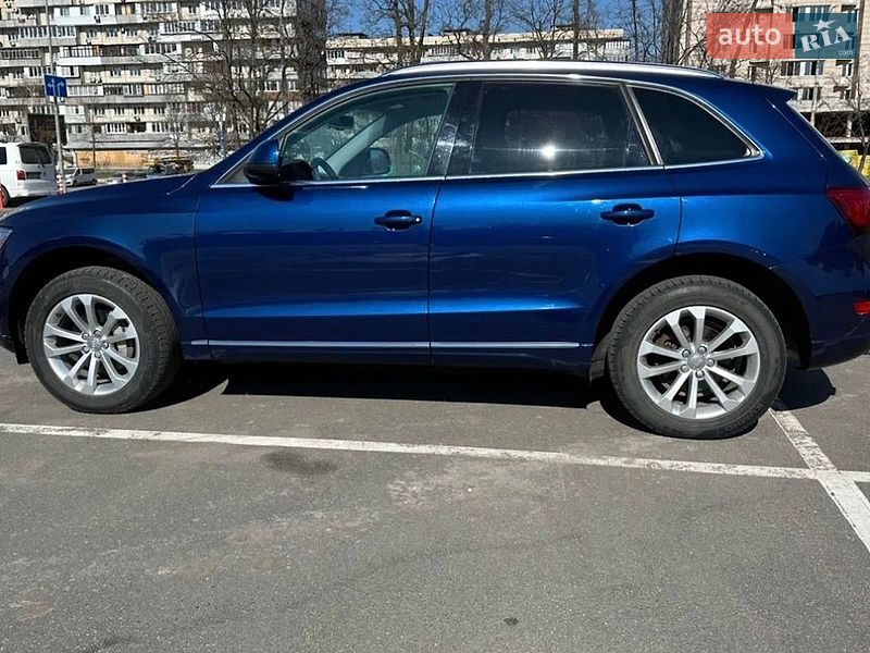 Позашляховик / Кросовер Audi Q5 2013 в Києві
