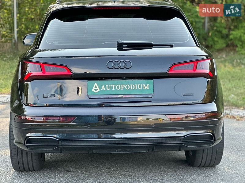Внедорожник / Кроссовер Audi Q5 2017 в Киеве