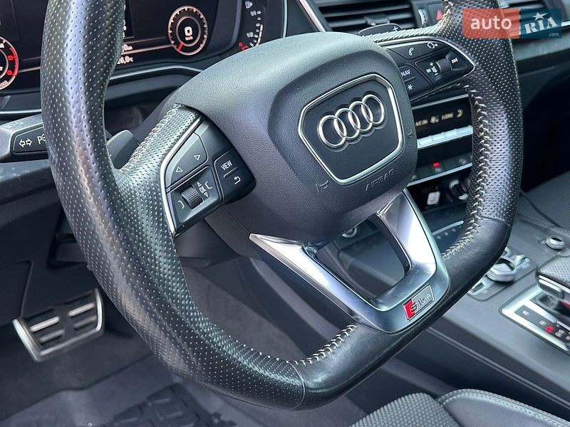 Внедорожник / Кроссовер Audi Q5 2017 в Киеве