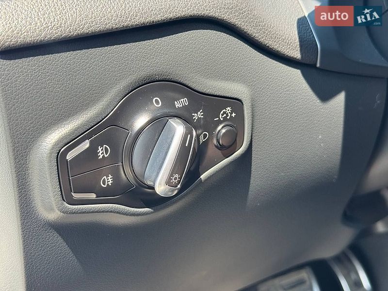 Позашляховик / Кросовер Audi Q5 2014 в Чернівцях