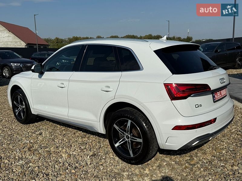 Позашляховик / Кросовер Audi Q5 2021 в Стрию
