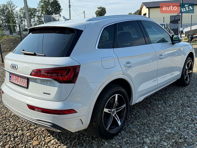 Позашляховик / Кросовер Audi Q5 2021 в Стрию