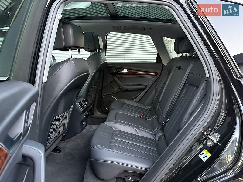 Внедорожник / Кроссовер Audi Q5 2018 в Ровно