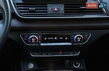 Внедорожник / Кроссовер Audi Q5 2022 в Днепре
