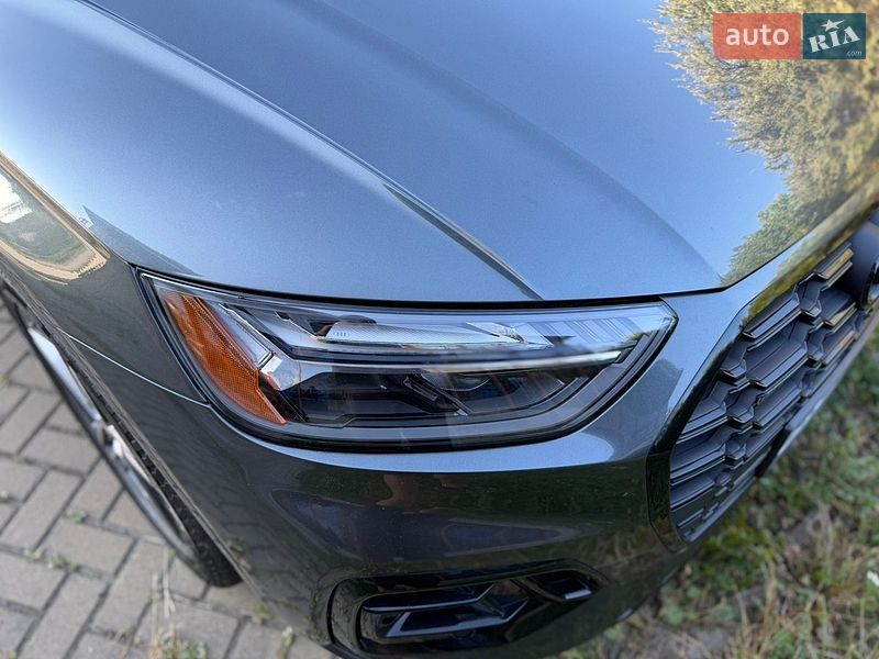 Внедорожник / Кроссовер Audi Q5 2024 в Ровно