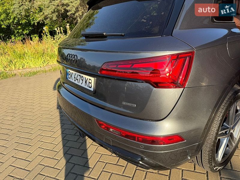 Позашляховик / Кросовер Audi Q5 2024 в Рівному