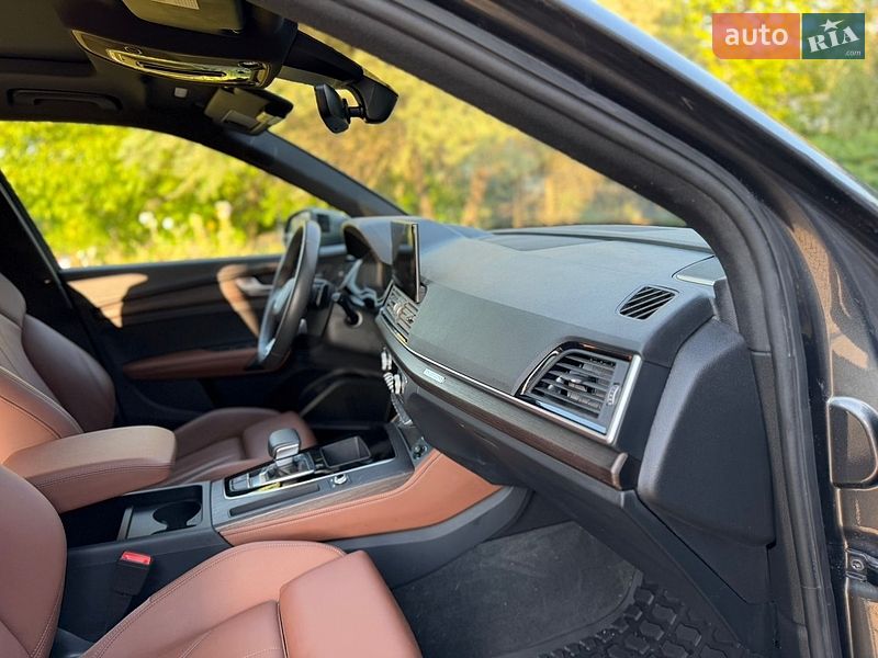 Позашляховик / Кросовер Audi Q5 2024 в Рівному