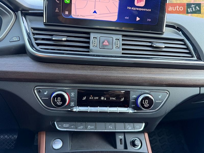 Позашляховик / Кросовер Audi Q5 2024 в Рівному