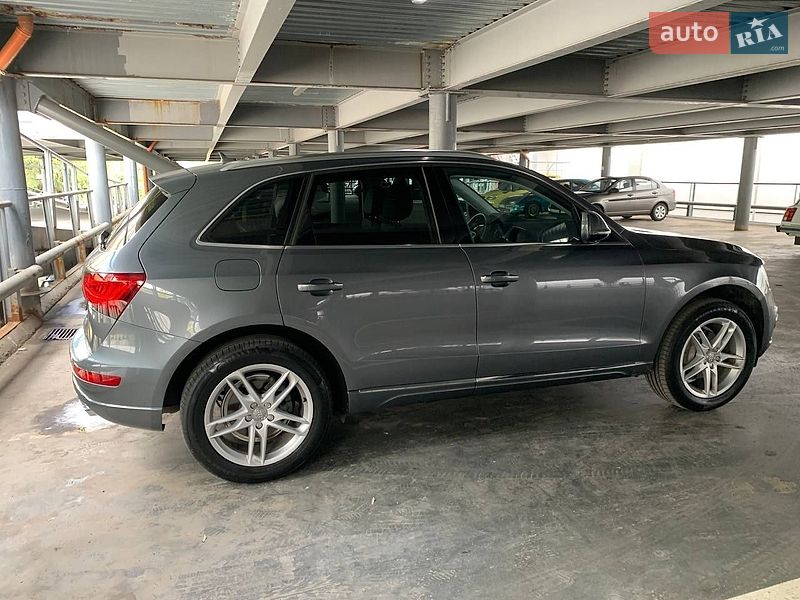 Позашляховик / Кросовер Audi Q5 2016 в Трускавці