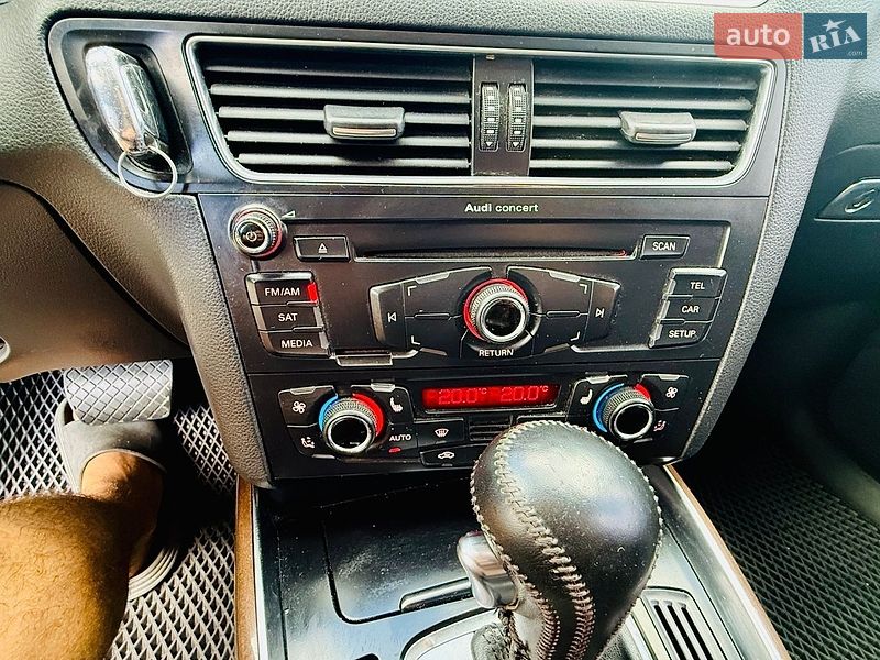 Позашляховик / Кросовер Audi Q5 2010 в Золочеві