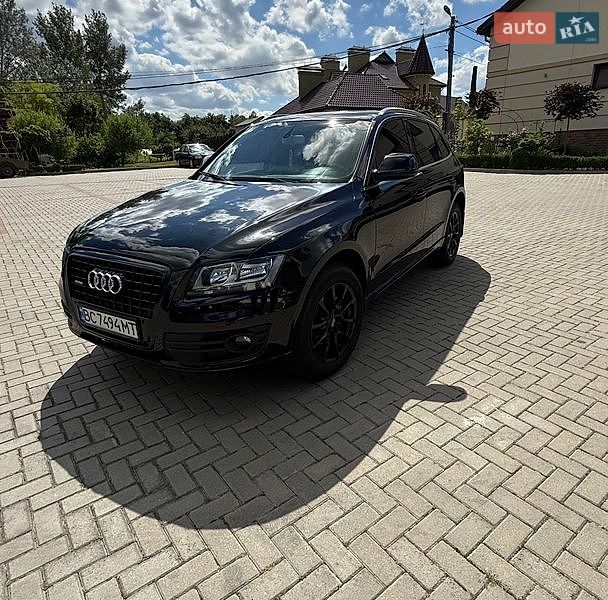 Позашляховик / Кросовер Audi Q5 2010 в Золочеві