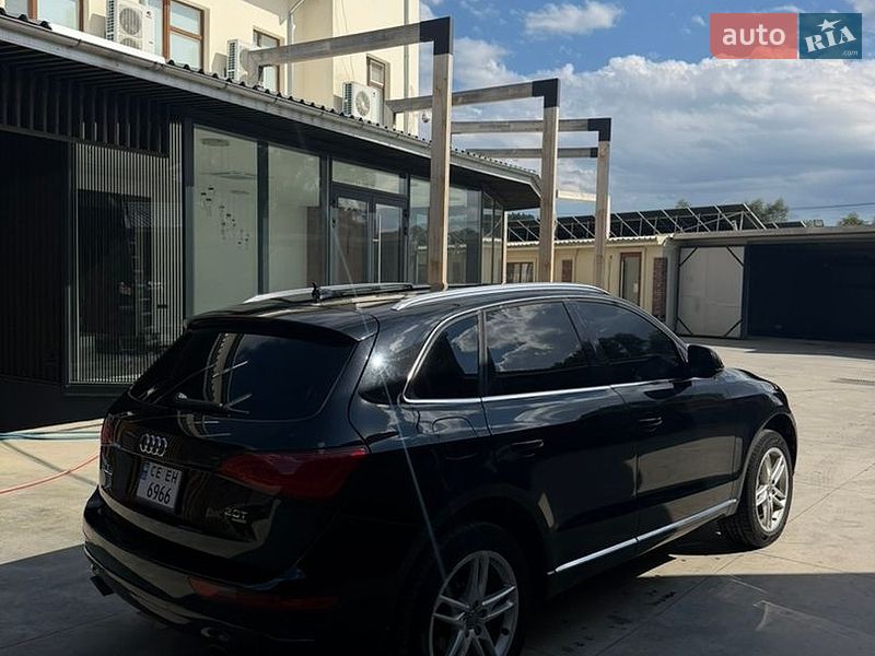 Позашляховик / Кросовер Audi Q5 2012 в Чернівцях