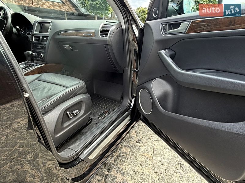 Позашляховик / Кросовер Audi Q5 2012 в Святопетрівське