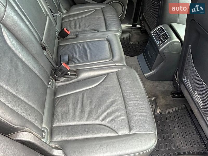 Позашляховик / Кросовер Audi Q5 2012 в Святопетрівське