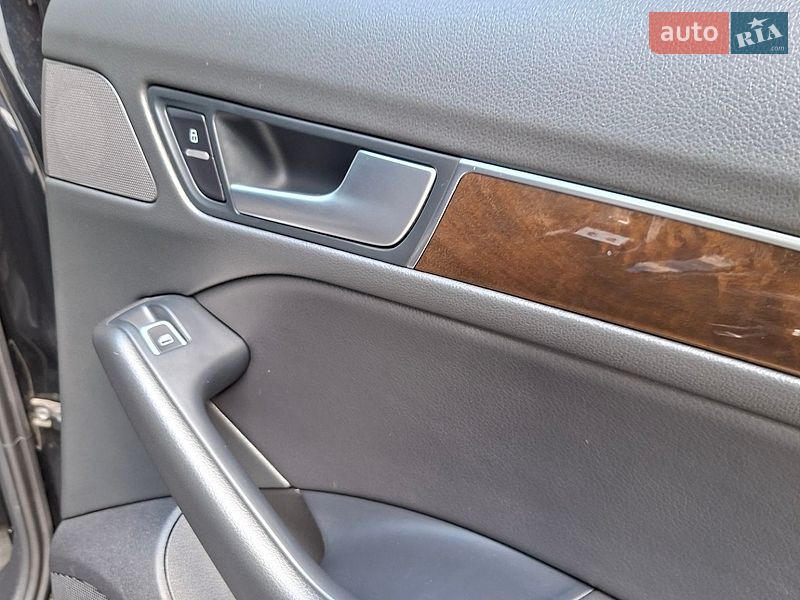 Позашляховик / Кросовер Audi Q5 2012 в Шостці