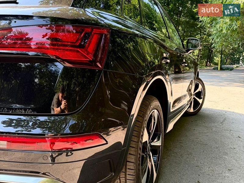 Внедорожник / Кроссовер Audi Q5 2024 в Киеве
