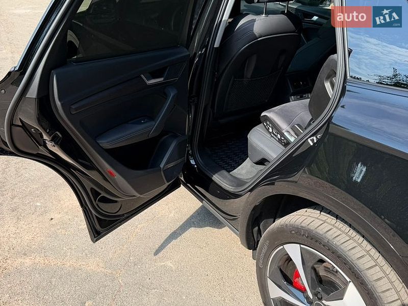 Внедорожник / Кроссовер Audi Q5 2024 в Киеве