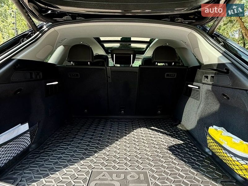 Внедорожник / Кроссовер Audi Q5 2024 в Киеве