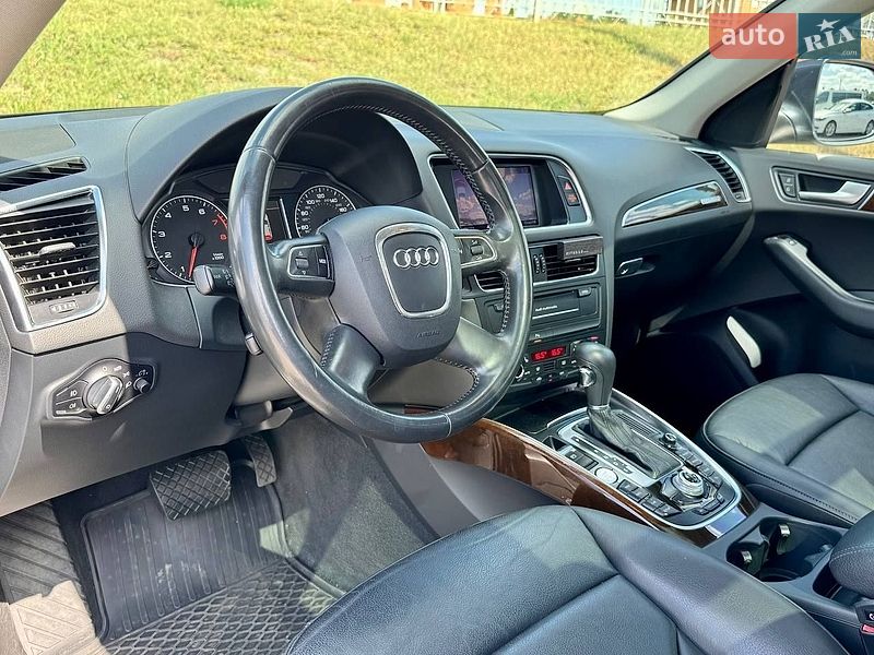 Позашляховик / Кросовер Audi Q5 2012 в Києві