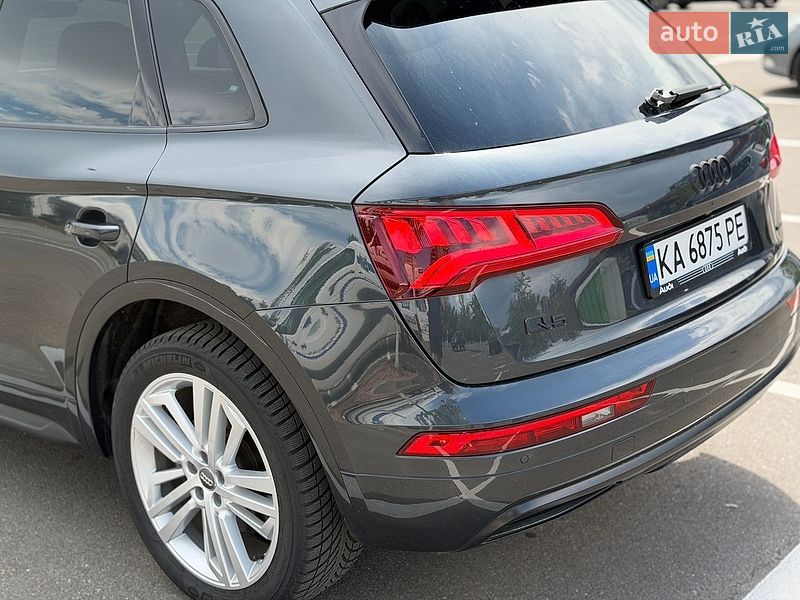 Позашляховик / Кросовер Audi Q5 2019 в Києві фото 11 Позашляховик / Кросовер Audi Q5 2019 в Києві