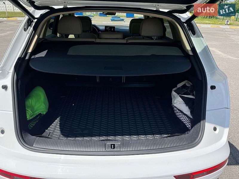 Позашляховик / Кросовер Audi Q5 2020 в Василькові
