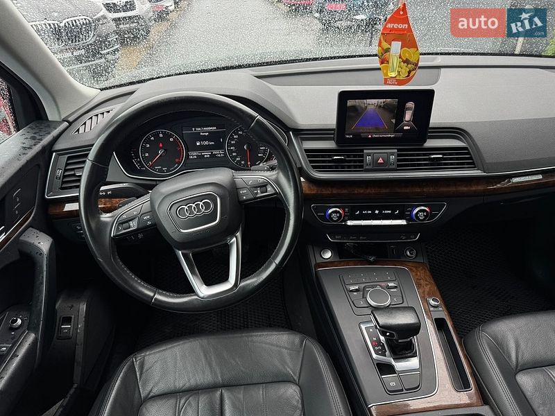 Внедорожник / Кроссовер Audi Q5 2017 в Ивано-Франковске