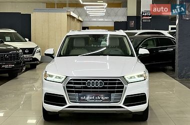 Позашляховик / Кросовер Audi Q5 2019 в Миколаєві