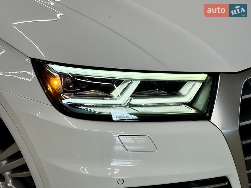 Позашляховик / Кросовер Audi Q5 2019 в Миколаєві