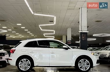 Позашляховик / Кросовер Audi Q5 2019 в Миколаєві
