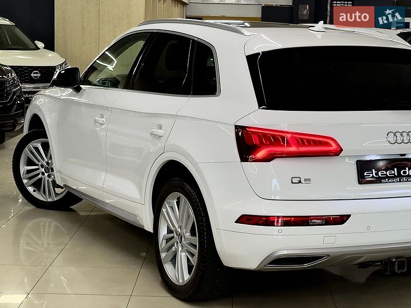 Позашляховик / Кросовер Audi Q5 2019 в Миколаєві