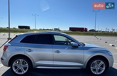 Позашляховик / Кросовер Audi Q5 2017 в Львові фото 4 Позашляховик / Кросовер Audi Q5 2017 в Львові