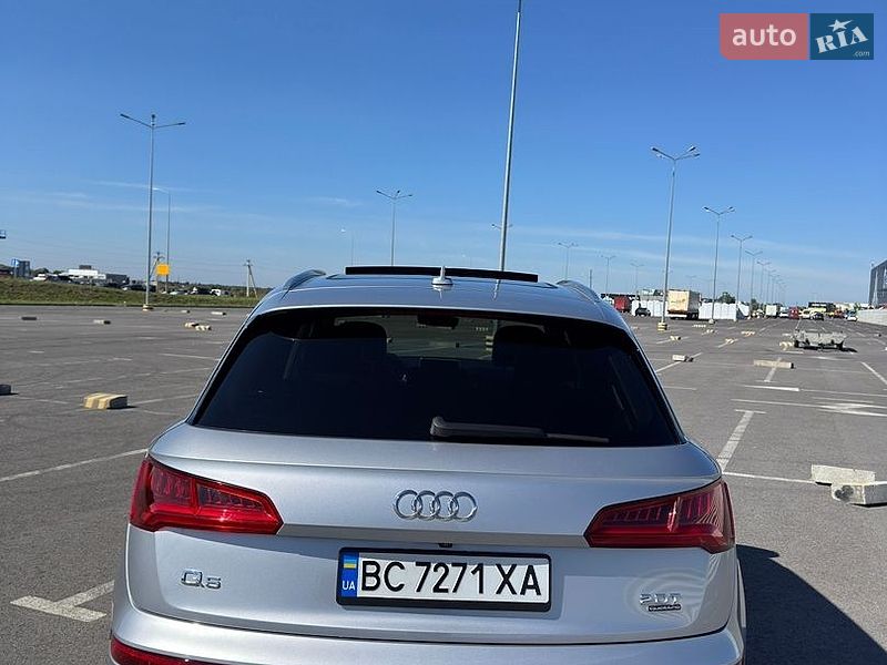 Позашляховик / Кросовер Audi Q5 2017 в Львові фото 7 Позашляховик / Кросовер Audi Q5 2017 в Львові