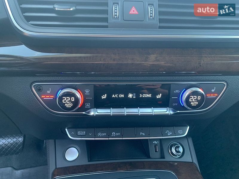 Внедорожник / Кроссовер Audi Q5 2020 в Стрые