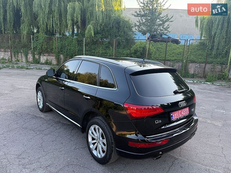Внедорожник / Кроссовер Audi Q5 2015 в Ровно