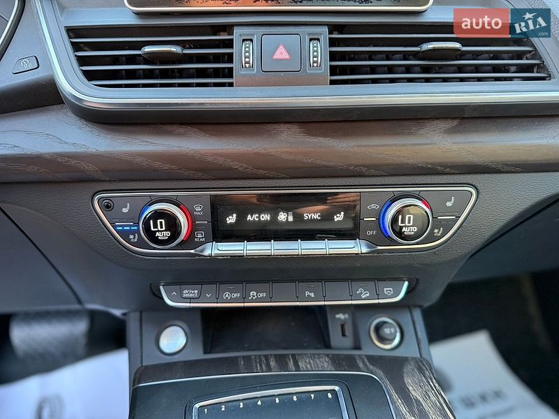 Позашляховик / Кросовер Audi Q5 2018 в Луцьку