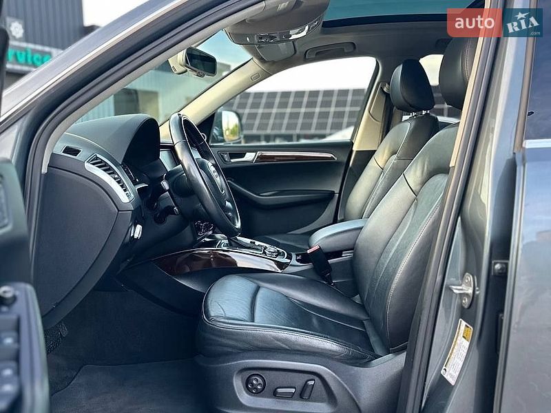 Внедорожник / Кроссовер Audi Q5 2011 в Владимире