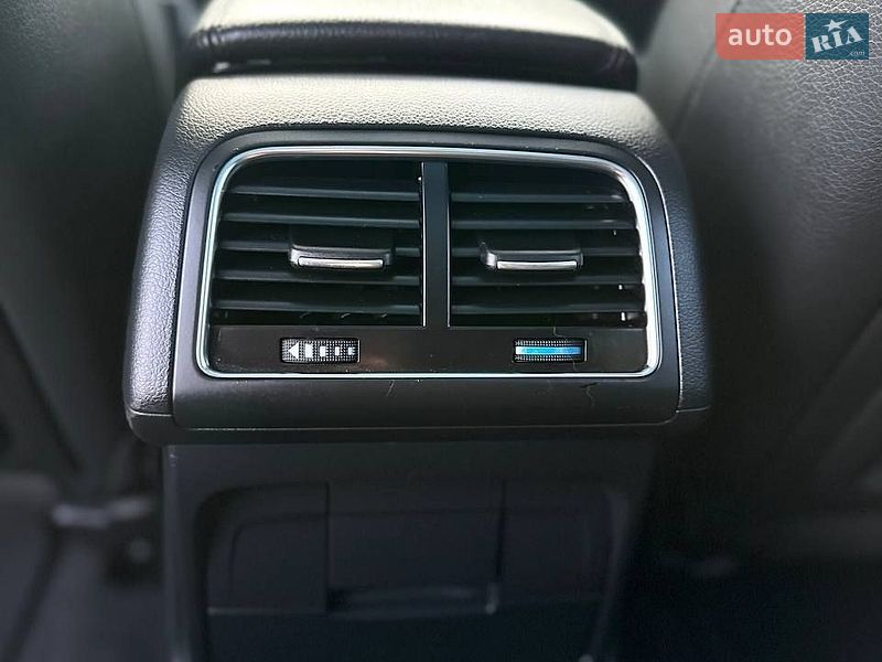 Внедорожник / Кроссовер Audi Q5 2011 в Владимире
