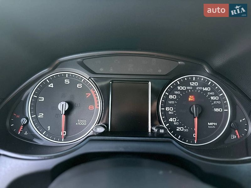 Внедорожник / Кроссовер Audi Q5 2011 в Владимире