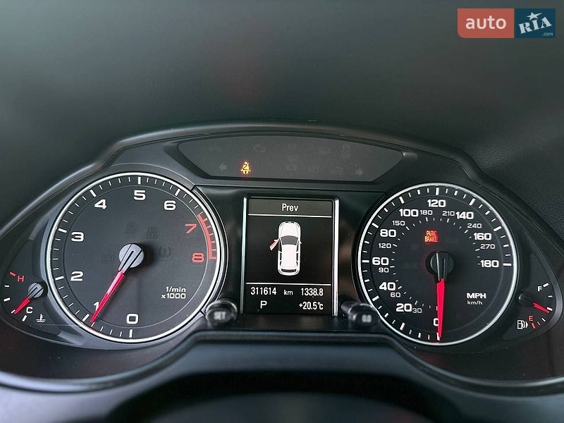 Внедорожник / Кроссовер Audi Q5 2011 в Владимире