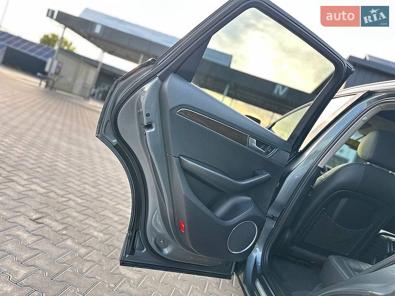 Внедорожник / Кроссовер Audi Q5 2011 в Владимире