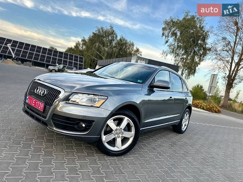 Внедорожник / Кроссовер Audi Q5 2011 в Владимире
