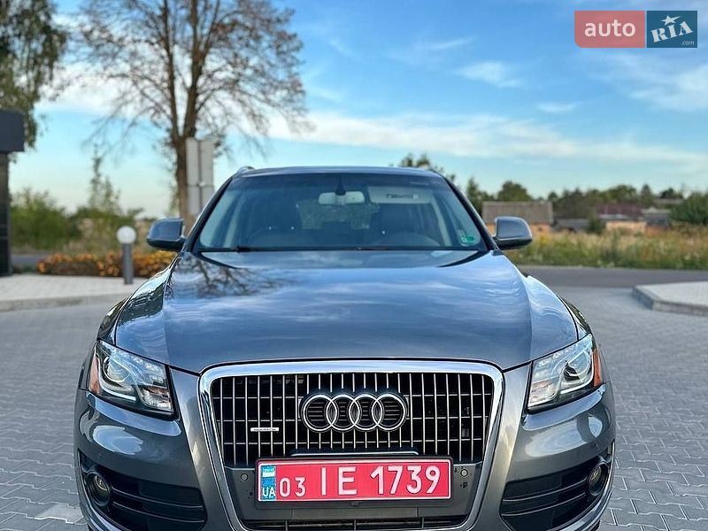 Внедорожник / Кроссовер Audi Q5 2011 в Владимире
