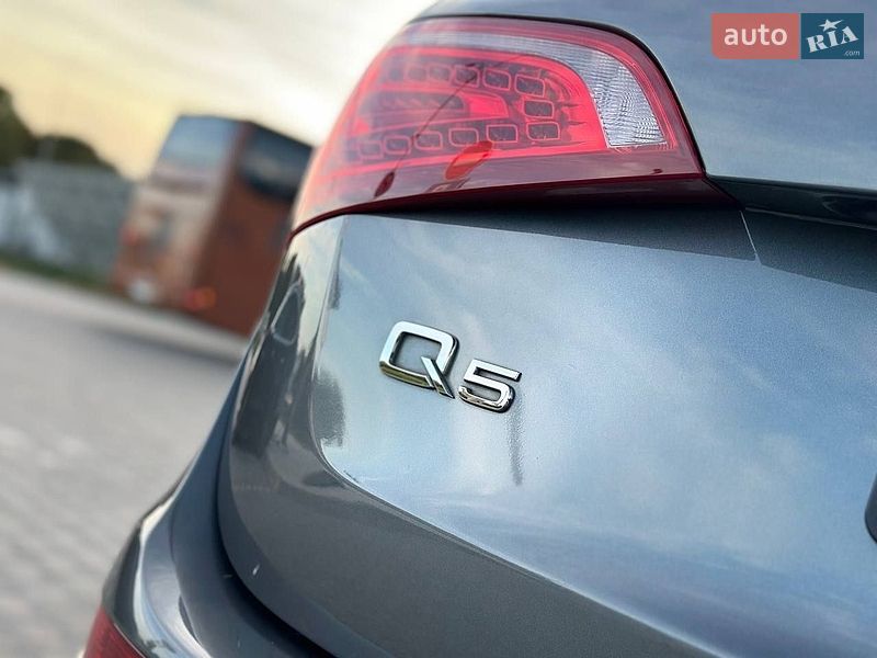 Внедорожник / Кроссовер Audi Q5 2011 в Владимире
