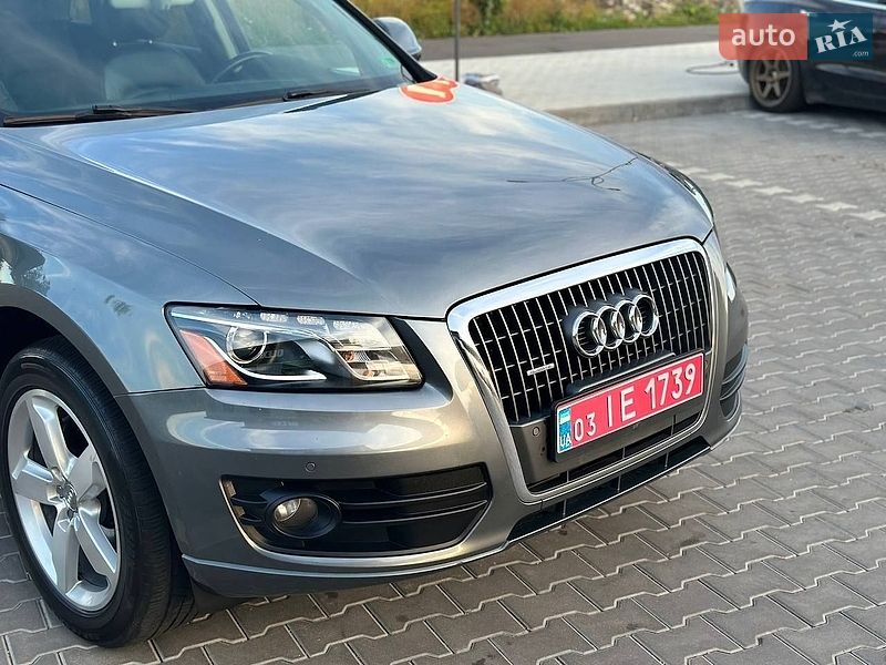 Внедорожник / Кроссовер Audi Q5 2011 в Владимире
