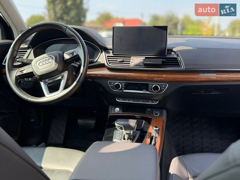 Позашляховик / Кросовер Audi Q5 2020 в Южноукраїнську