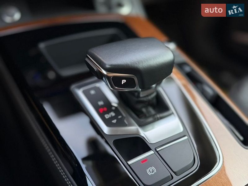 Позашляховик / Кросовер Audi Q5 2020 в Южноукраїнську