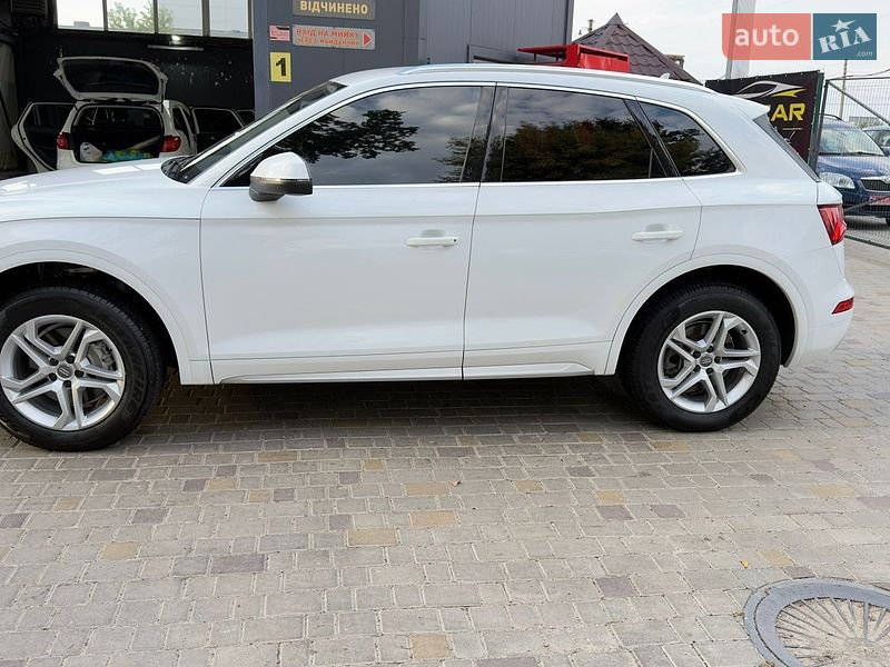 Позашляховик / Кросовер Audi Q5 2019 в Полтаві фото 3 Позашляховик / Кросовер Audi Q5 2019 в Полтаві